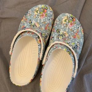 Vera Bradley Women’s crocs